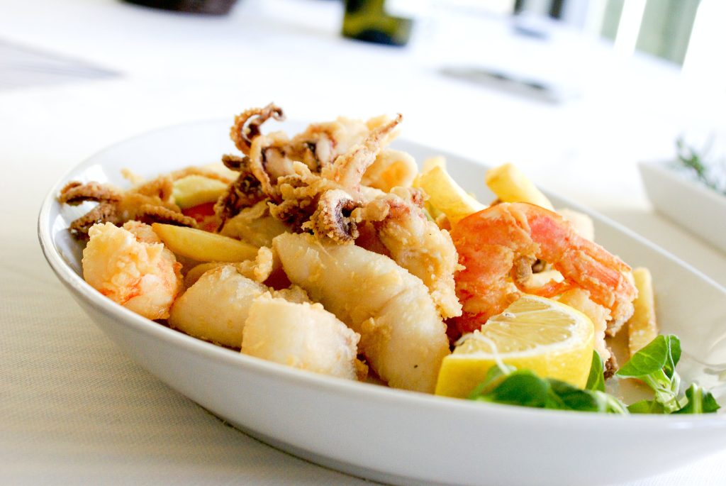 fruits de mer frits